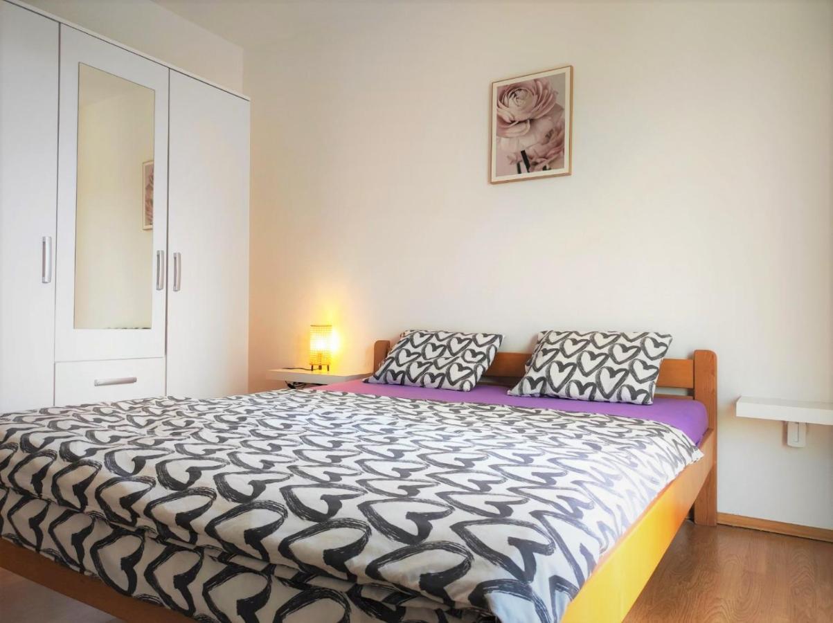 Apartment Rose Кърк Екстериор снимка