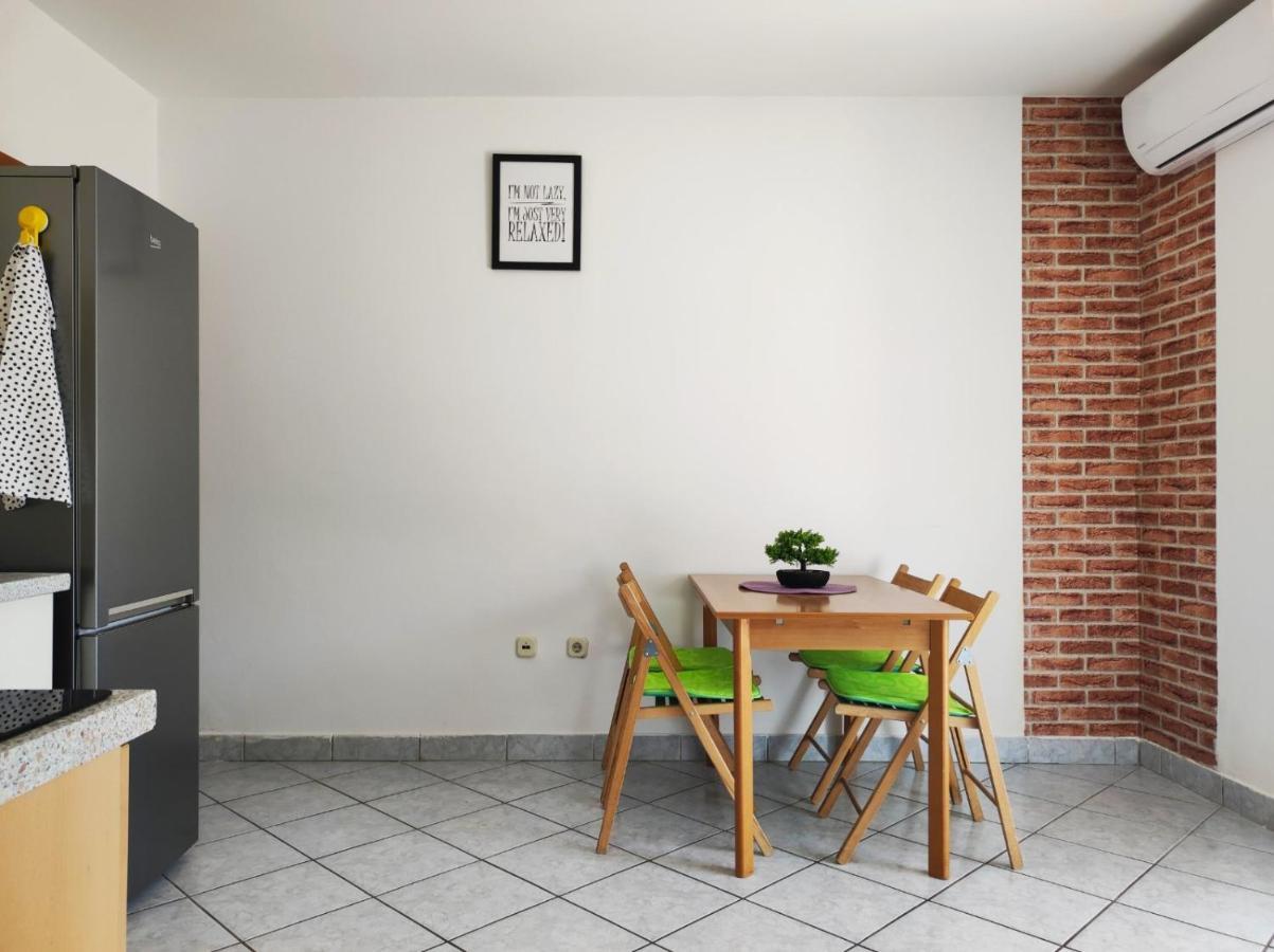 Apartment Rose Кърк Екстериор снимка