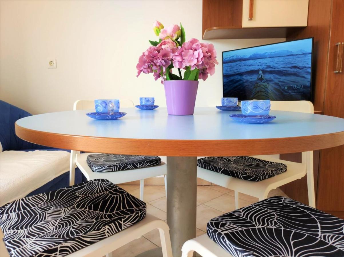 Apartment Rose Кърк Екстериор снимка