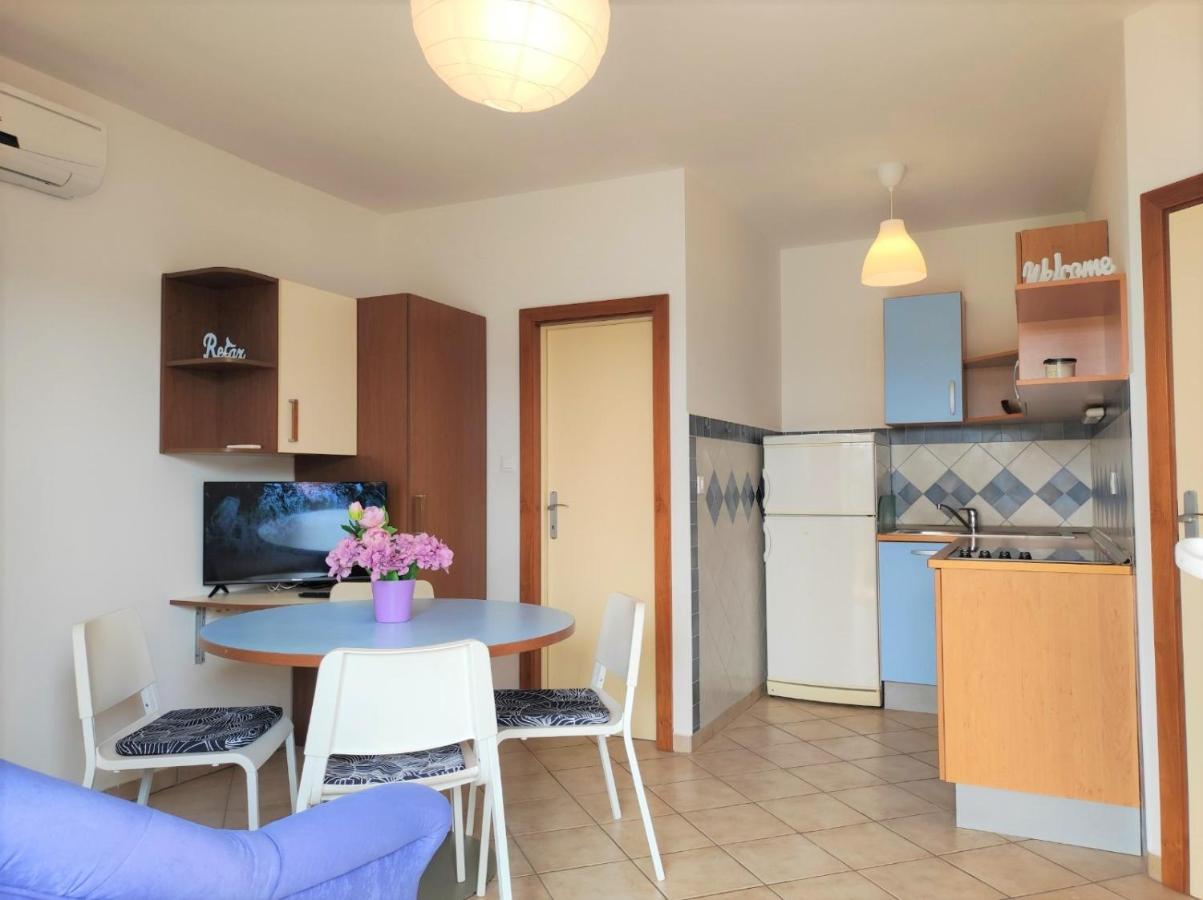 Apartment Rose Кърк Екстериор снимка